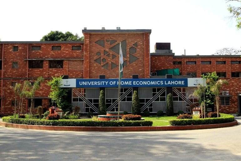 HEC Holds Training for University Officers at UHE