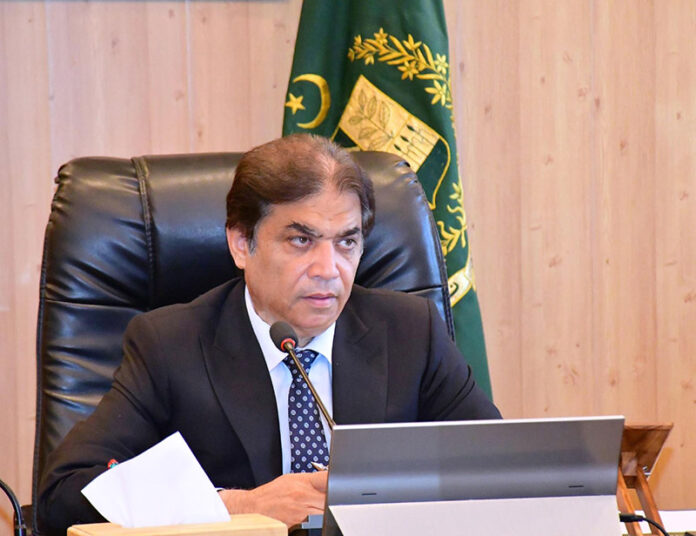 Abbasi Urges Rail Officials to Engage Passengers, Boost Dry Port Revenue