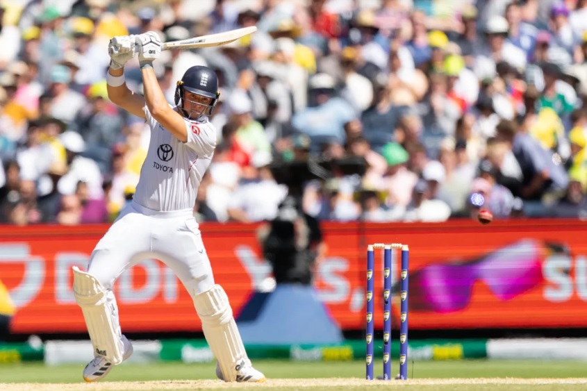 England End 15-Year Ashes Drought with Dramatic Melbourne Test Victory