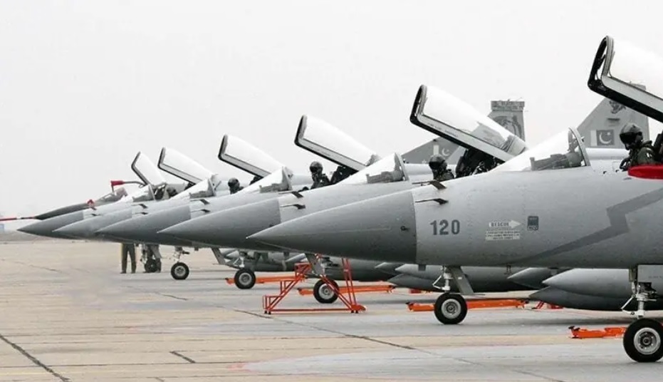 Pakistan Becomes China’s Top Destination for Combat Aircraft Exports